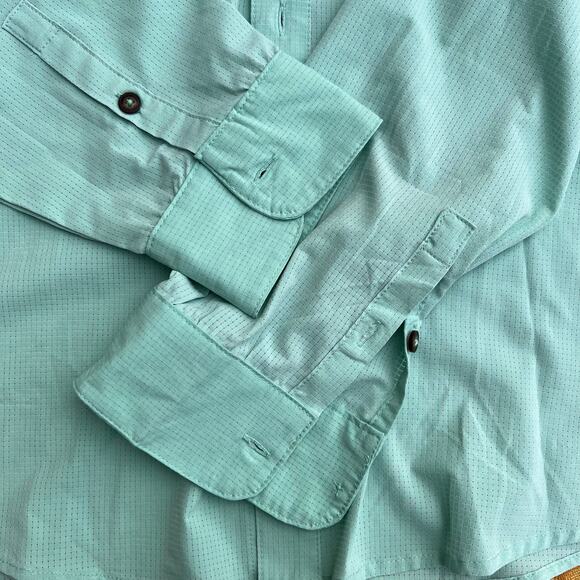 Gerry Active Long Sleeve Button Up: Size M - Picture 5 of 8